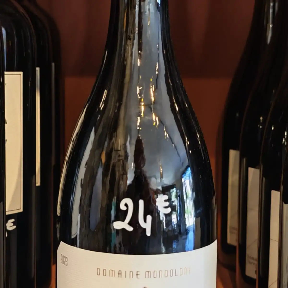 Vin rouge corse